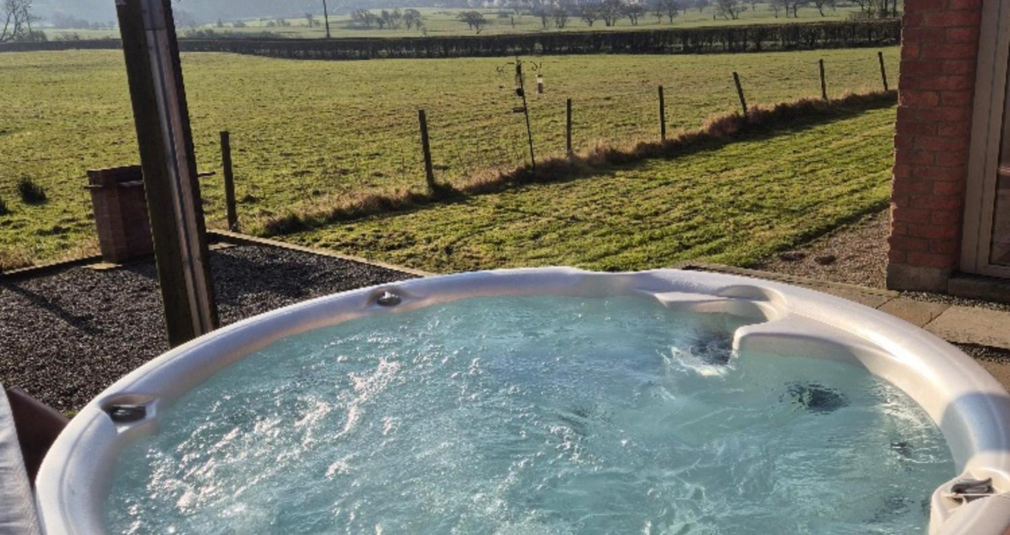 Bowland Breaks-A Luxury Barn Conversion With Optional Hot Tub, Log Burner And Countryside Views Longridge Exteriör bild